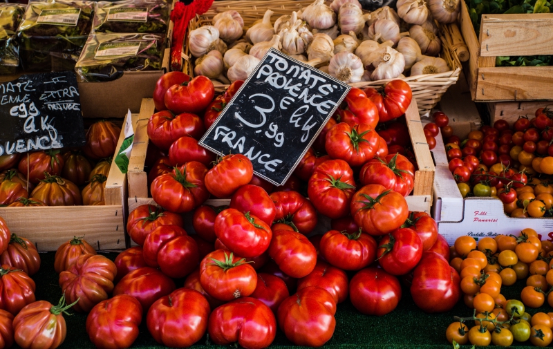 primeur-LA FARLEDE-min_tomatoes-4050245